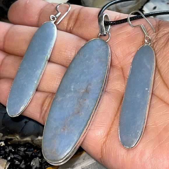 Large Set of Blue Anhydrite Angelite Pendant & Earrings - Picture 1 of 15
